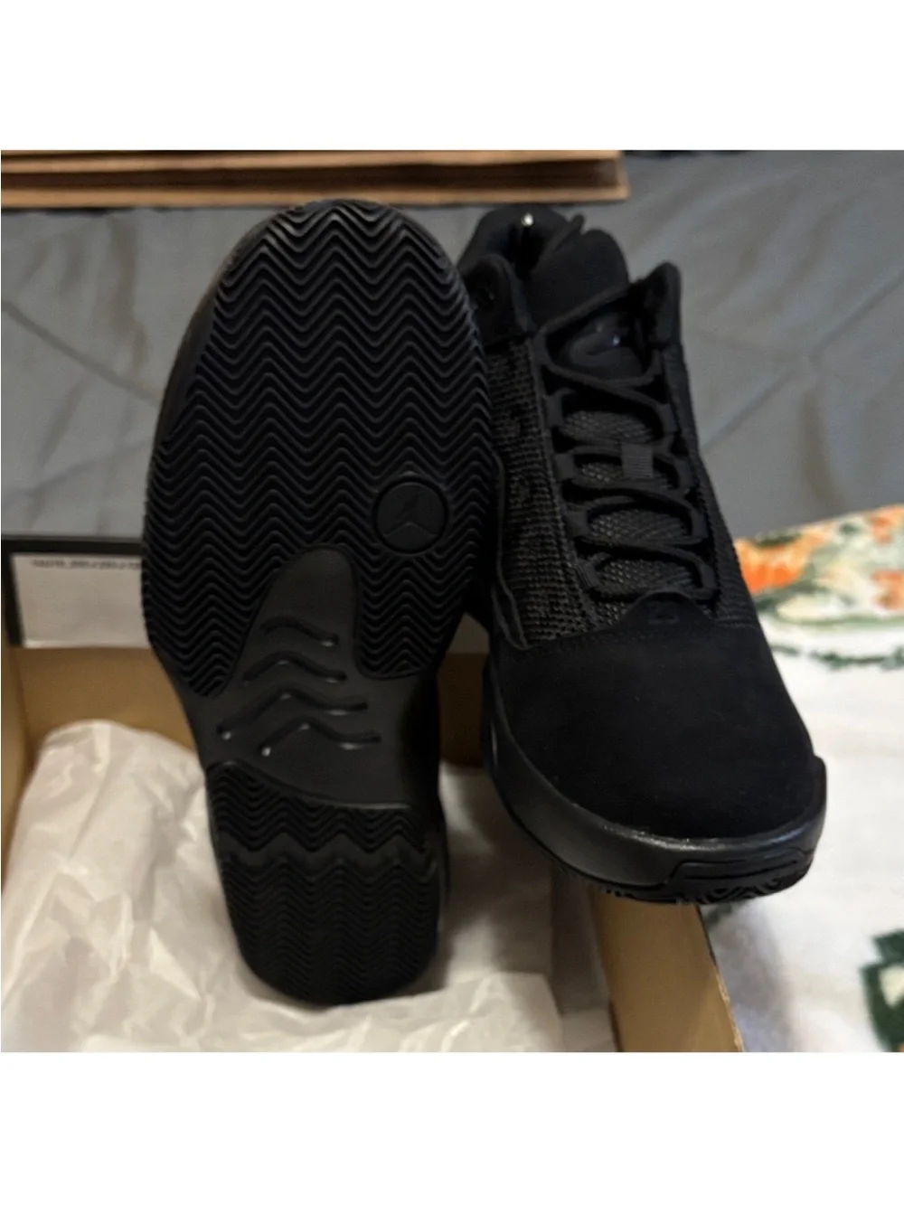 Men's Jordan Max Aura 2 Triple Black Athletic Sneakers